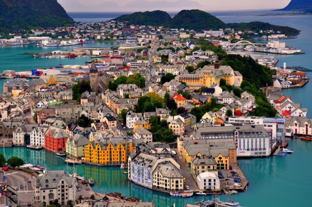 Most Amazing Pictures - Norway Alesund Birdseye of City
